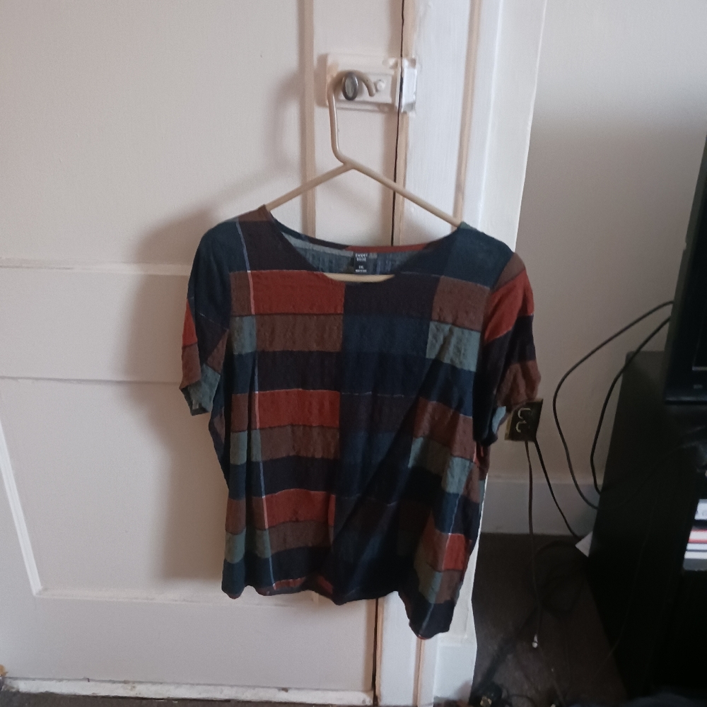 Various Tops mostly XL Or L cotton rayon blends.  Will bundle or separate. - Picture 3 of 8